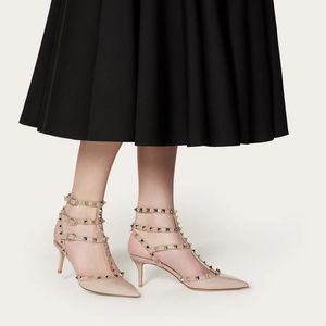 Valentino rockstuds kitten heel poudre 38.5